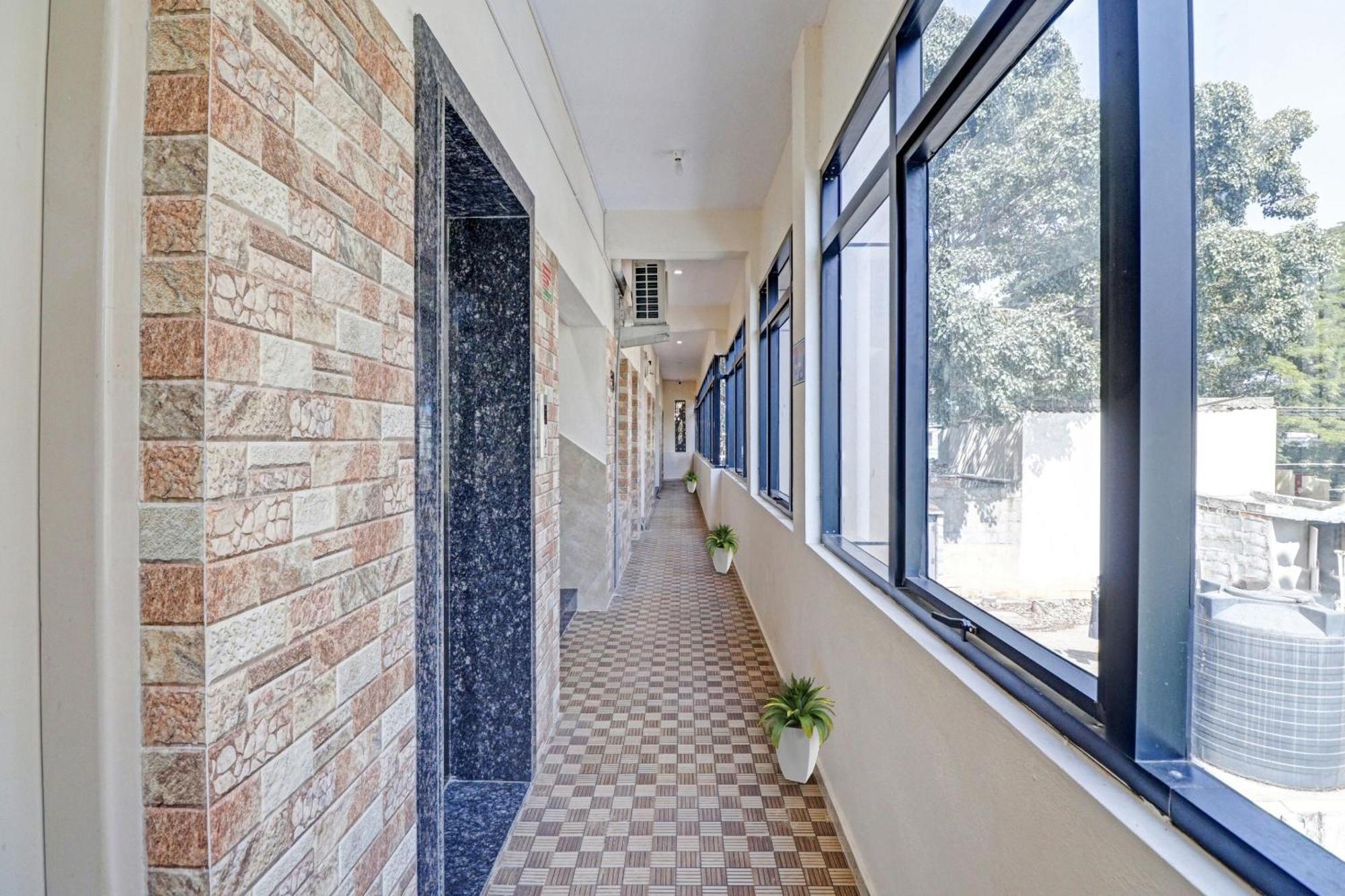 Hotel O I Care With Greenery Comforts Tumkur Exteriör bild